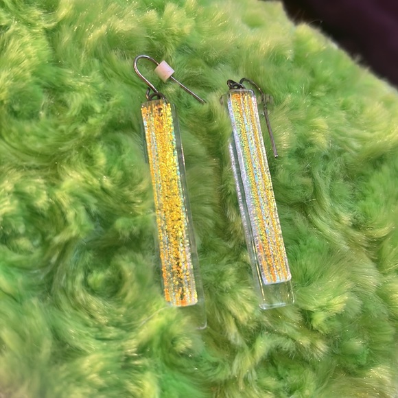 Dichroic glass earrings - Picture 8 of 9